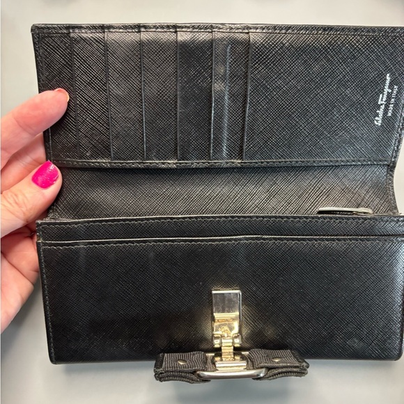 Salvatore Ferragamo Long Leather Wallet - Picture 5 of 11